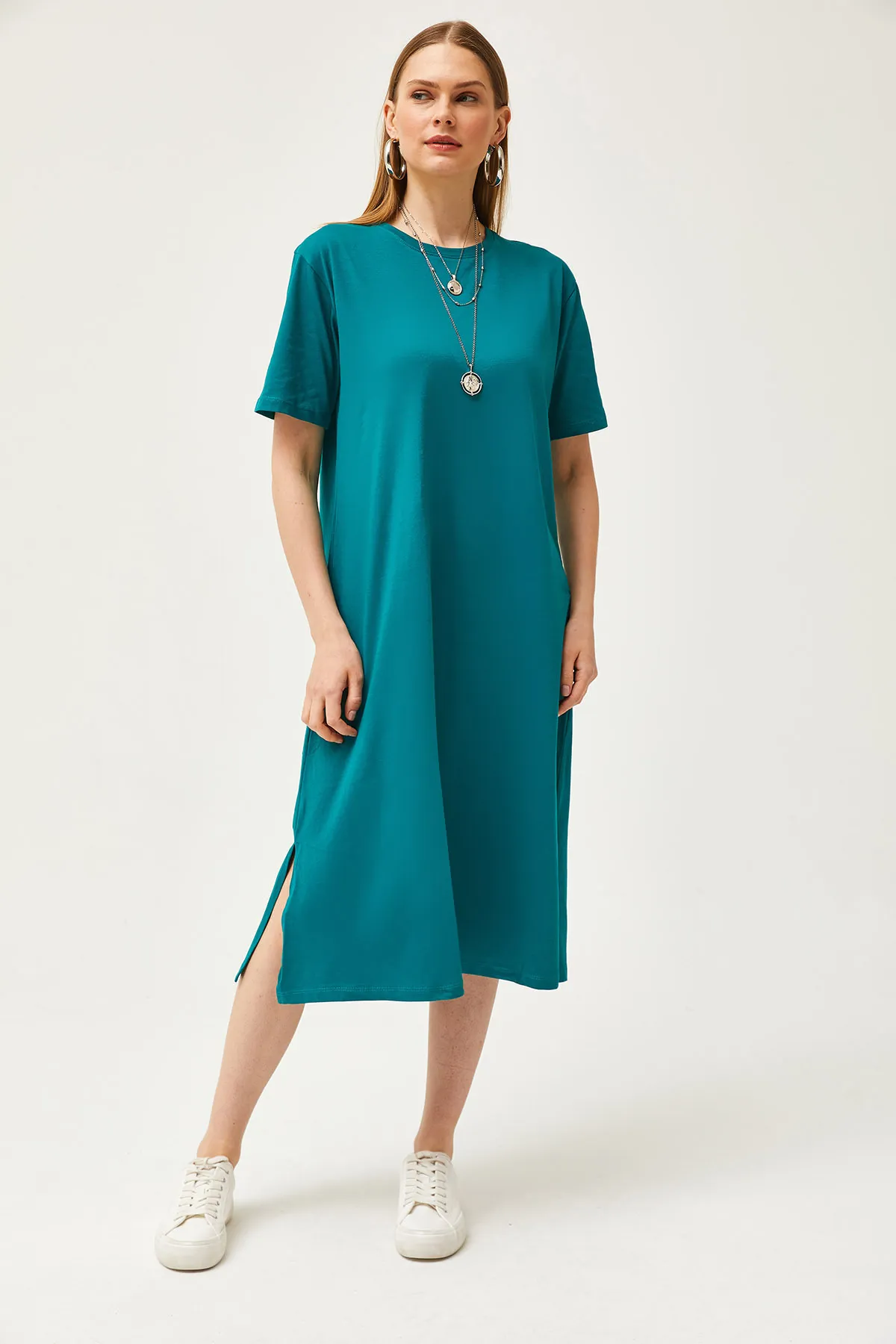 Olalook  Smaragdgrünes, übergroßes Baumwollkleid mit Seitenschlitz für Damen ELB-19001880