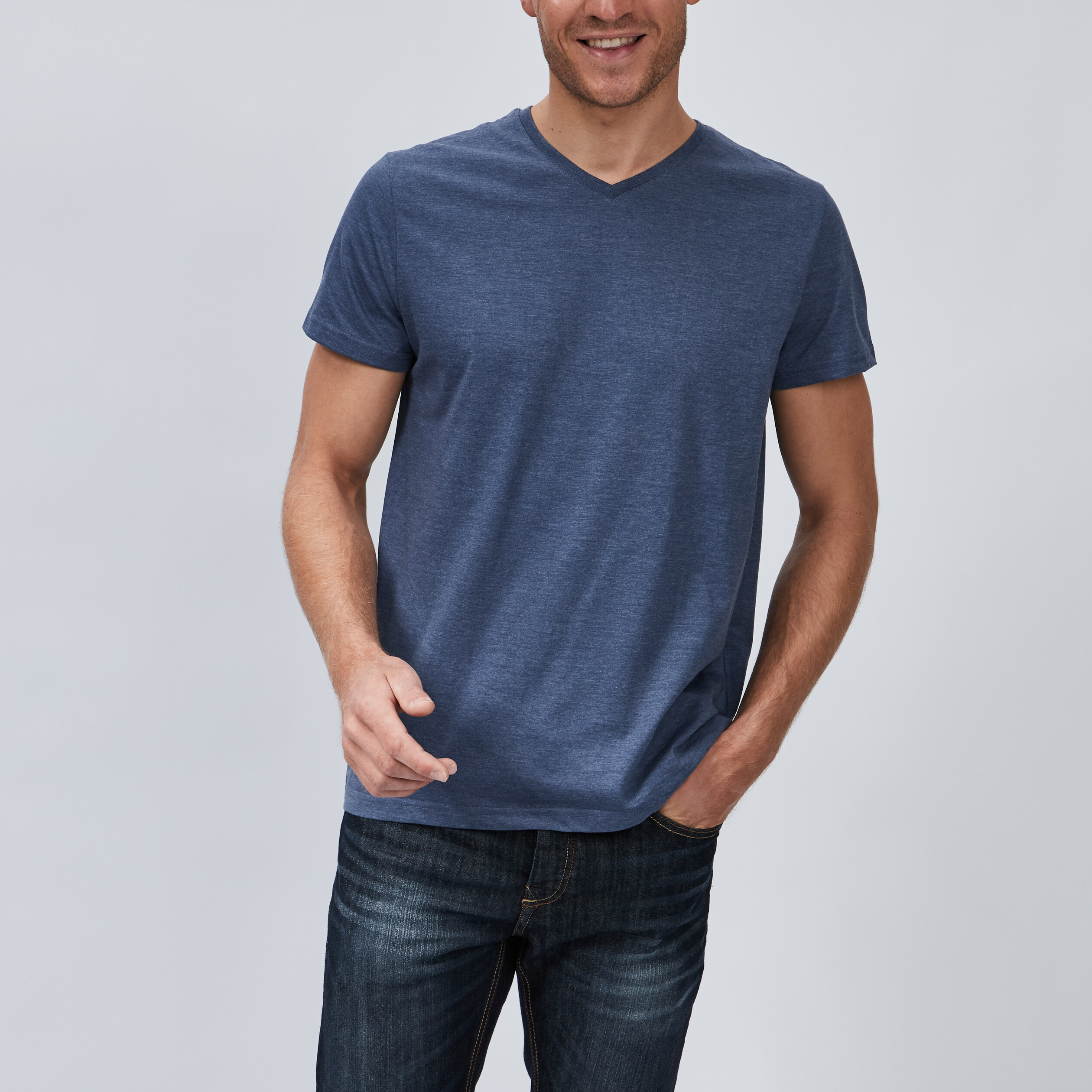 T-shirt droit col V bleu homme | La Halle