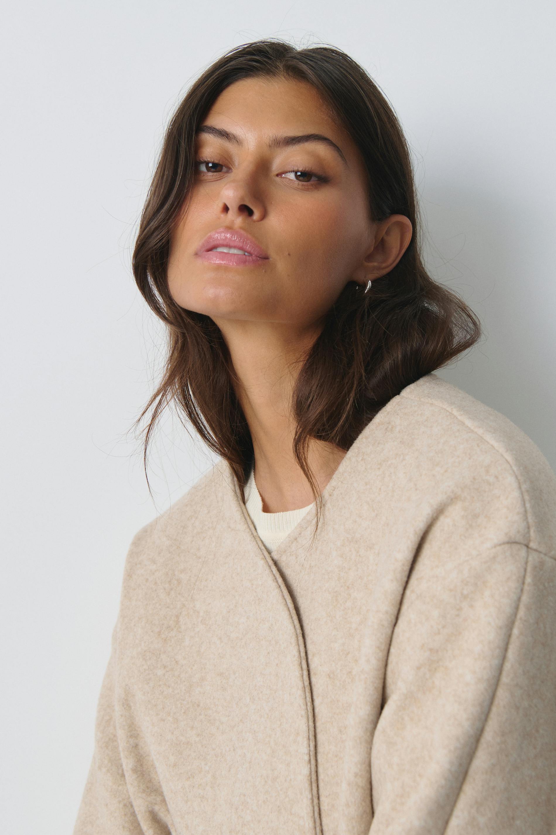 Round neck short jacket