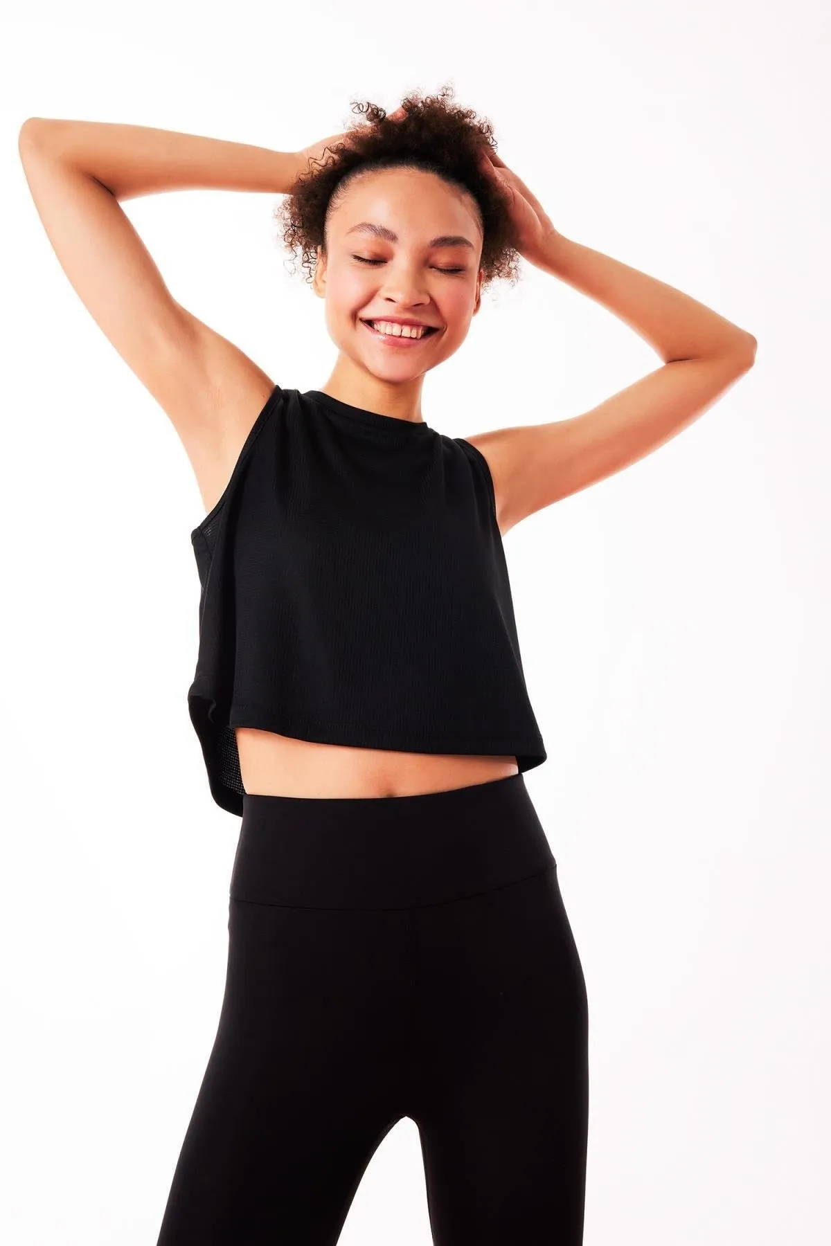 DeFacto  Sportliches Crop Top mit Rundhalsausschnitt - A2518ax23sm