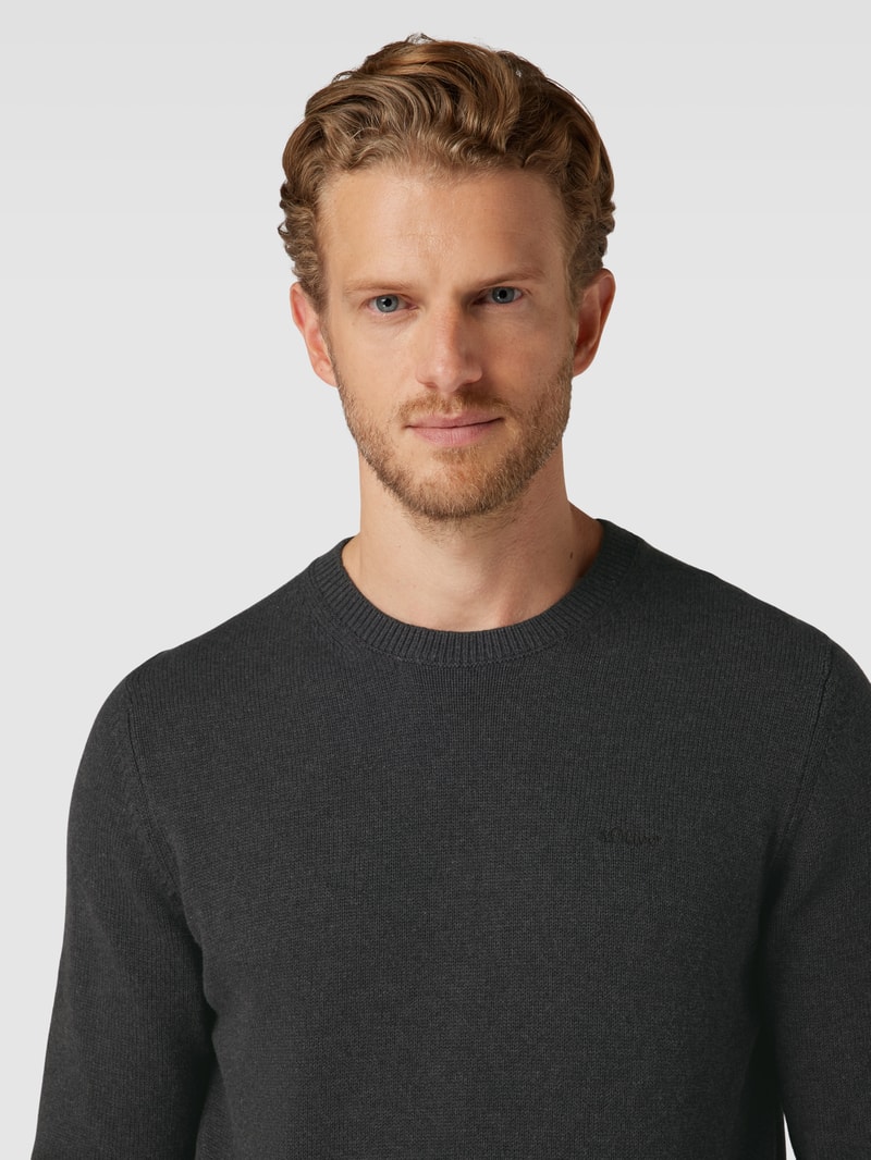 Strickpullover mit Label-Stitching in anthrazit