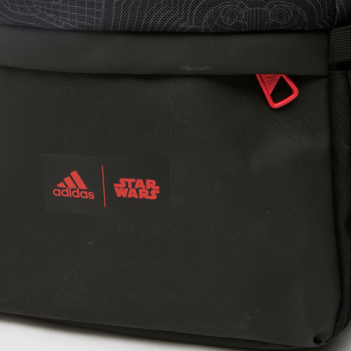 adidas črn nahrbtnik z več motivi Vojne zvezd
