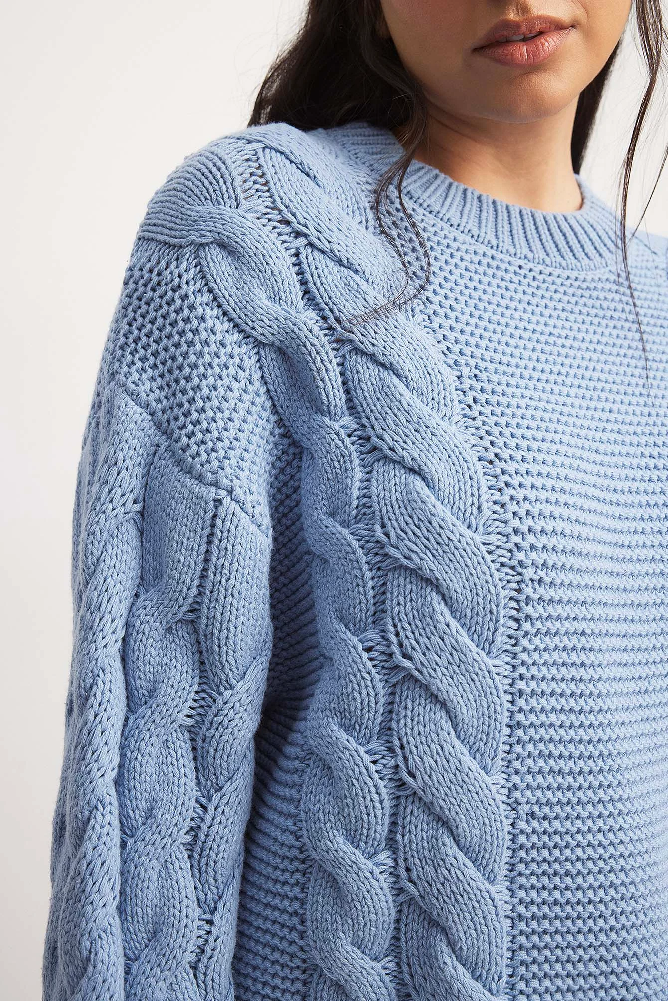 Oversized-Strickpullover mit Zopfmuster