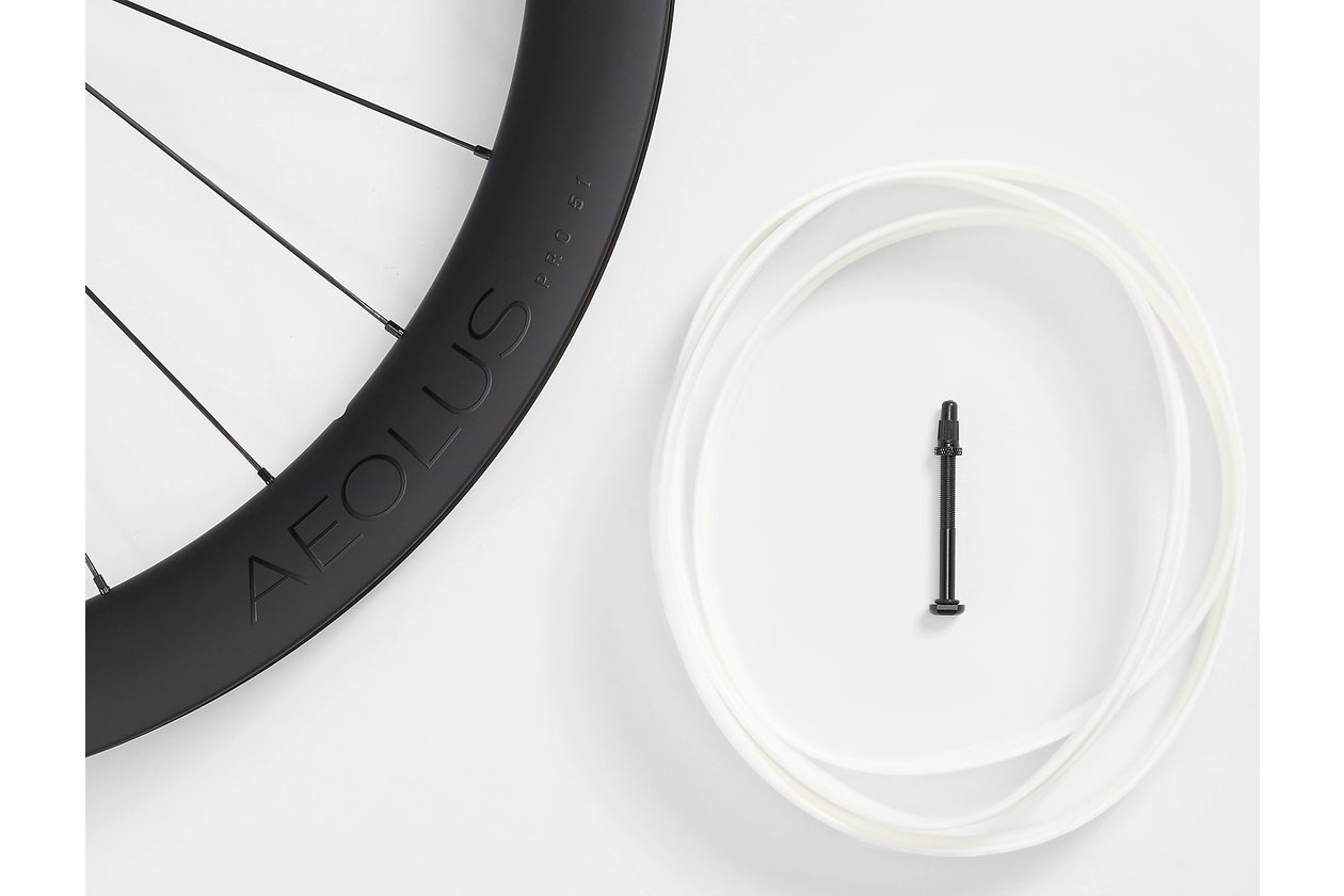 Bontrager Aeolus Pro 51 TLR Disc Road Carbon Hinterrad - 11-fach Shim