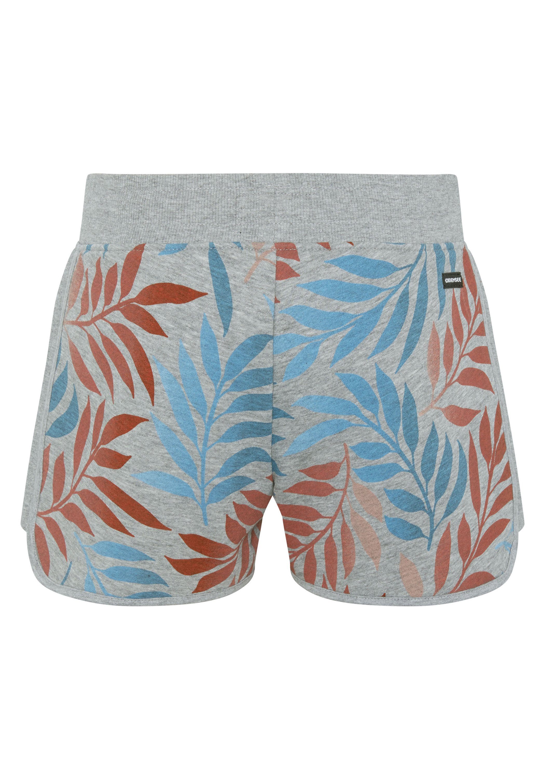 Chiemsee Sweatshorts Shorts mit Blattmuster 1