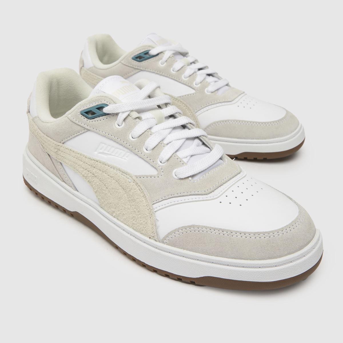 PUMA pályamenti edzőcipők fehér és bézs színben