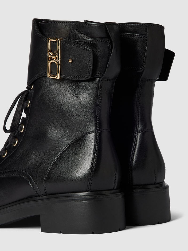 Boots aus Leder in schwarz