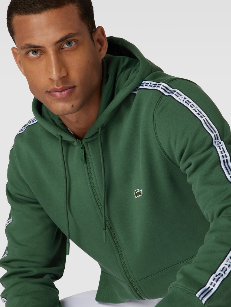 Sweatjacke mit Kapuze in grün