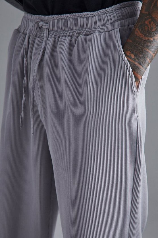 Lockere Hose mit elastischem Bund