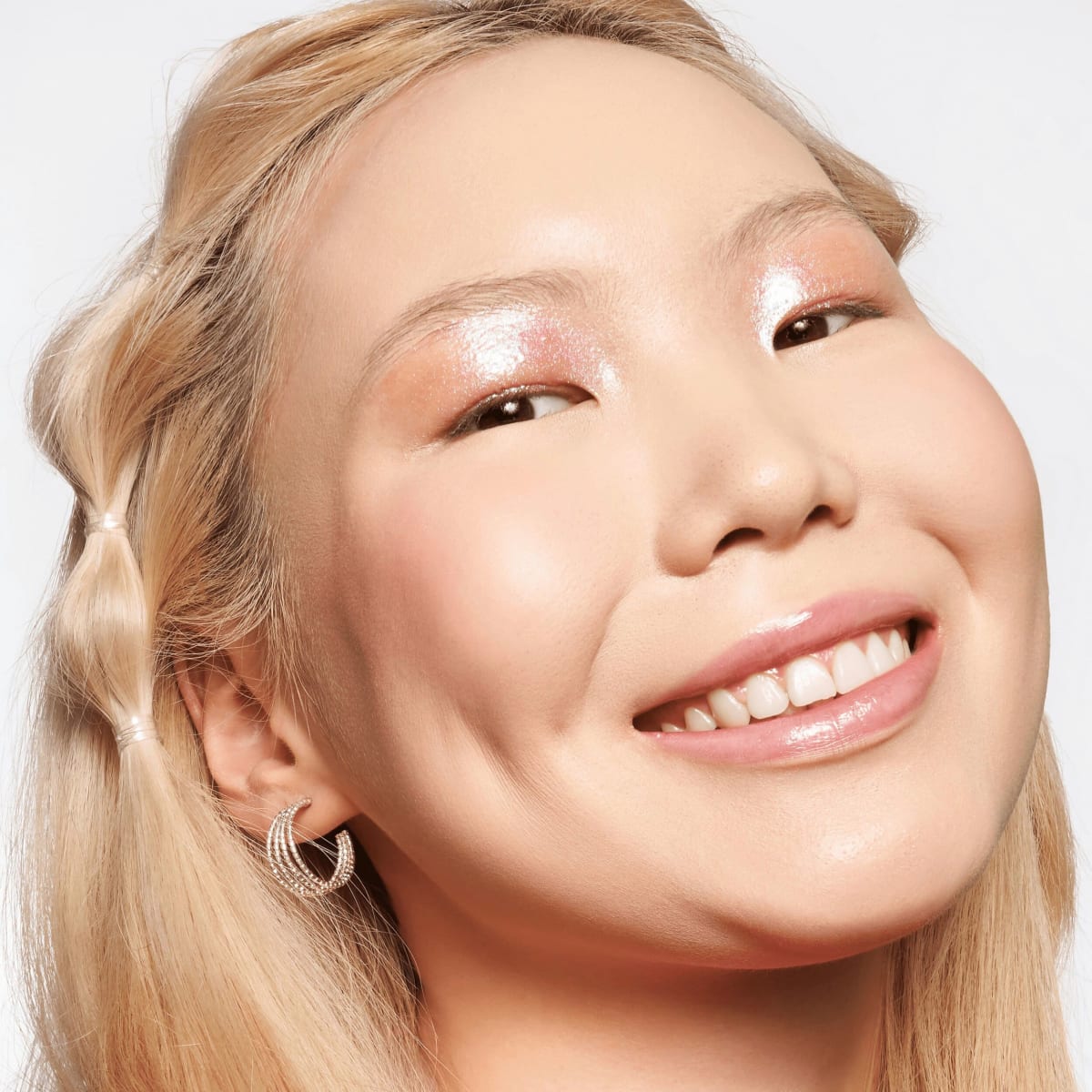 Foundation Natural Matte Mousse 01, 16 g