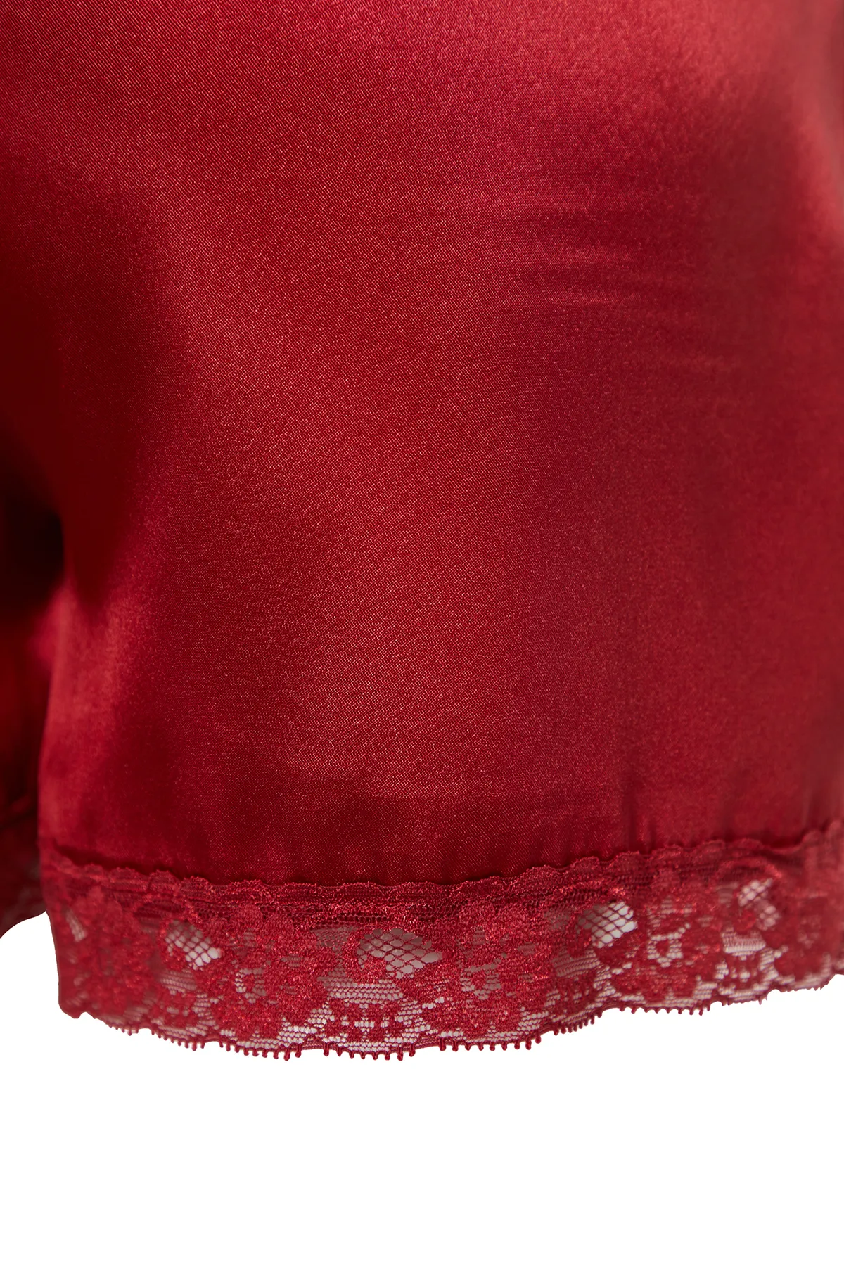 Trendyol Collection  Schwarz-rote Nachtwäsche-Höschen aus Satingewebe mit Spitzendetails im 2er-Pack THMSS24PJ00030