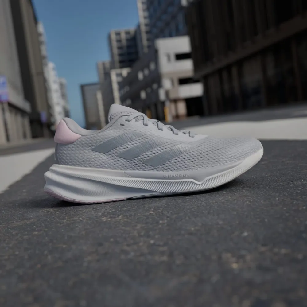 adidas Supernova Stride IG8309 / grau