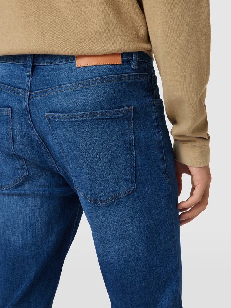 Jeans in blau