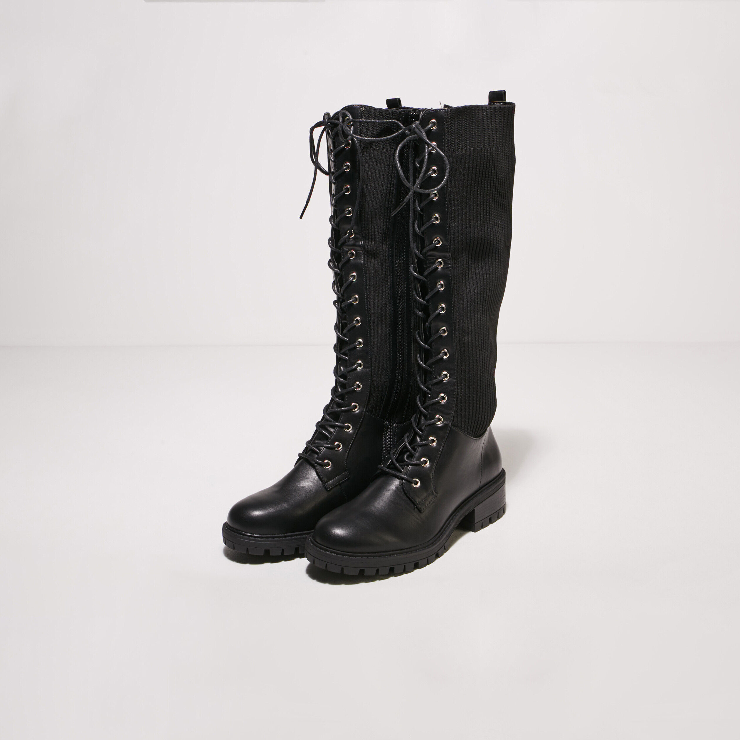 Bottes hautes plates à lacets noir femme | Cache Cache