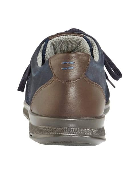 Schnürschuh mit Superstretch-Textil