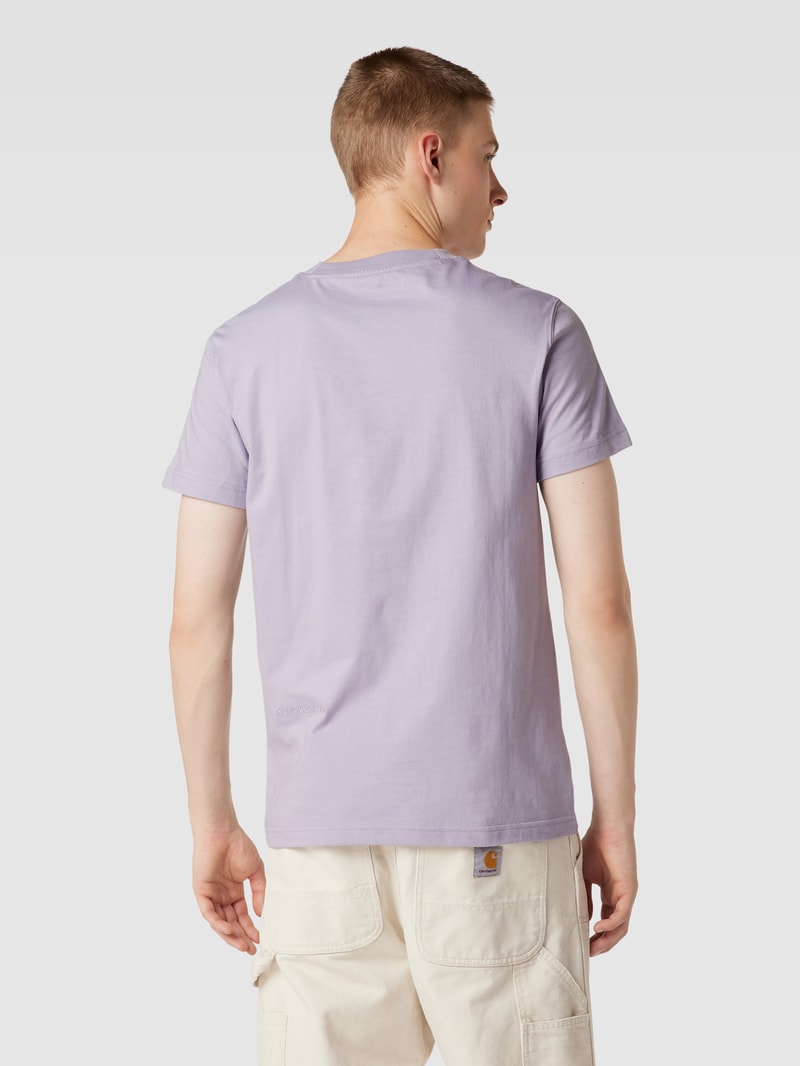T-Shirt mit Label-Detail Modell 'CHENILLE' in lavendel