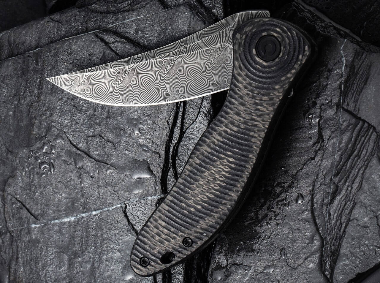 Synergy 3 Damascus G10 CF Black Trailing Point