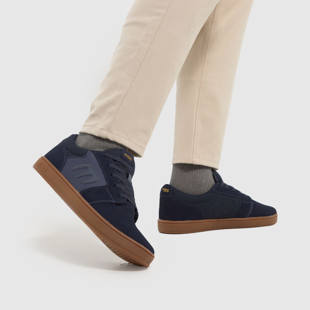Trenéři Etnies Cresta v námořnictvu