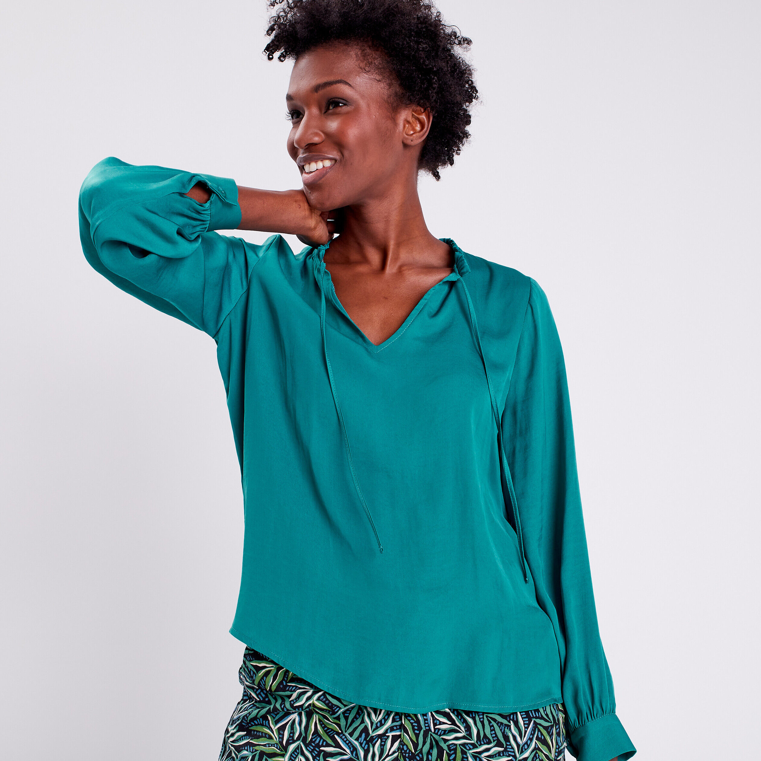 Blouse manches longues satinée vert émeraude femme | Cache Cache