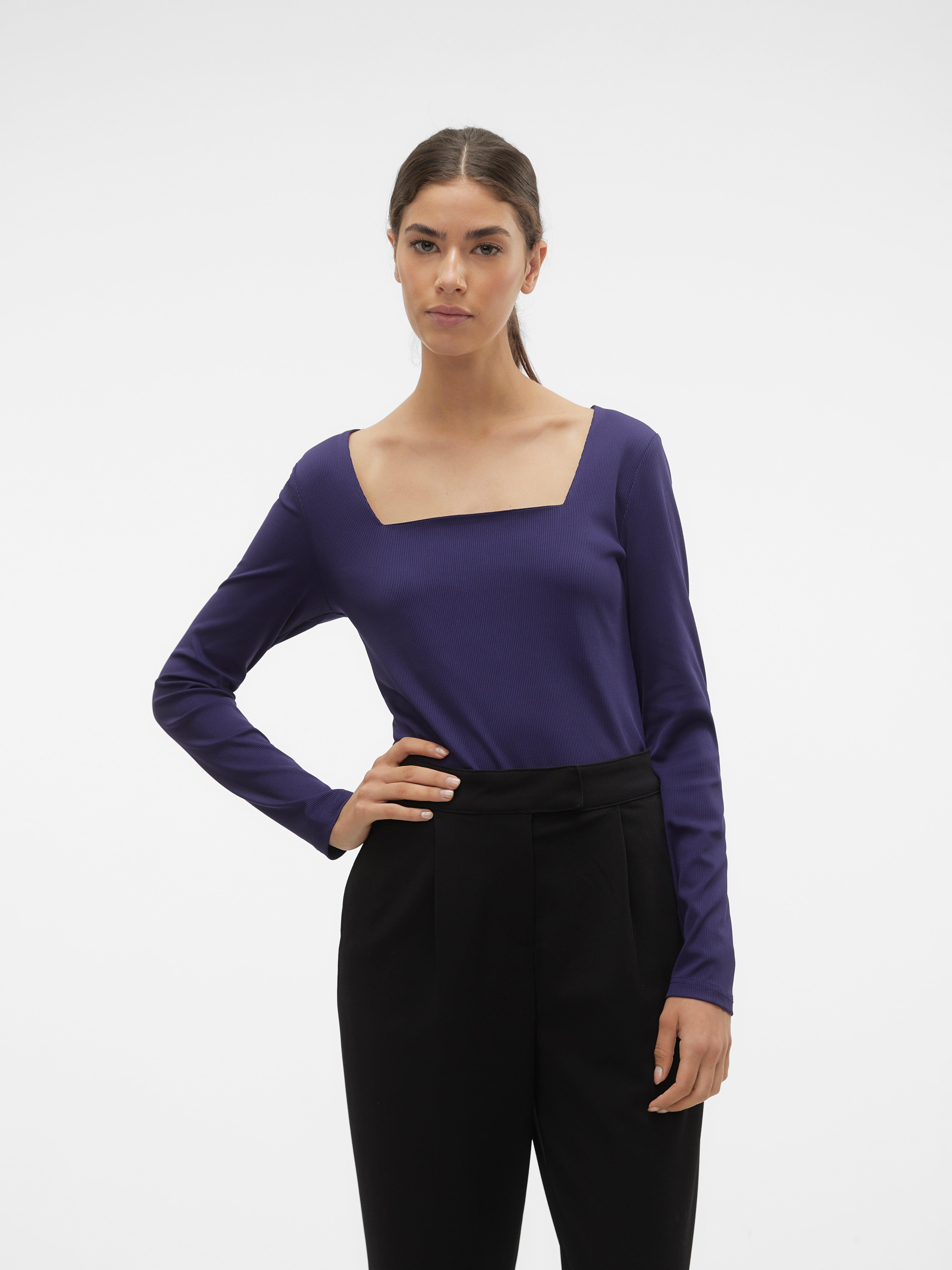 VMCARLA Top