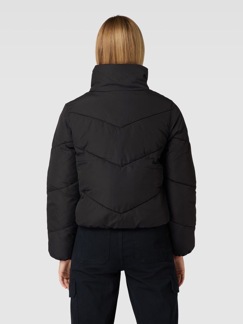 Steppjacke mit Stehkragen Modell 'MAGGI' in schwarz