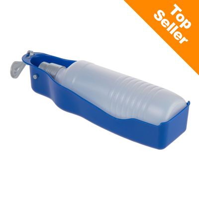 Trinkflasche mit Wasserspender