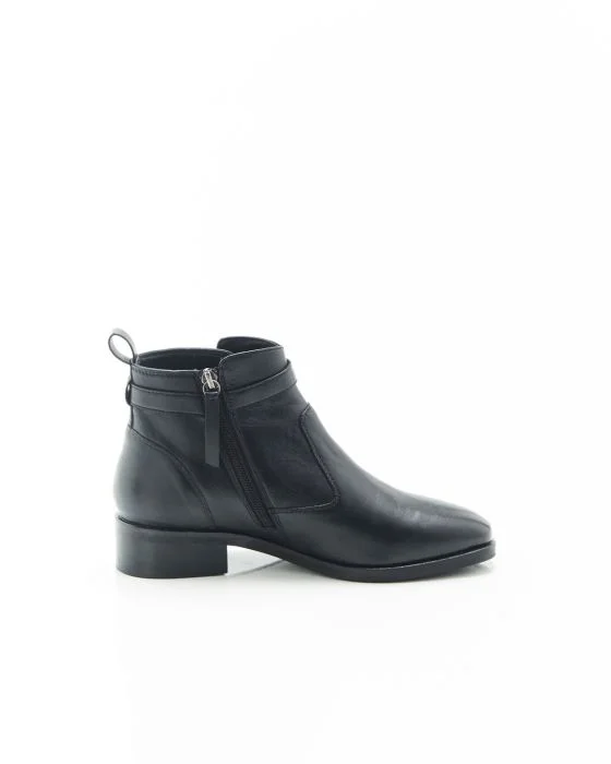 Boots avec bride fantaisie