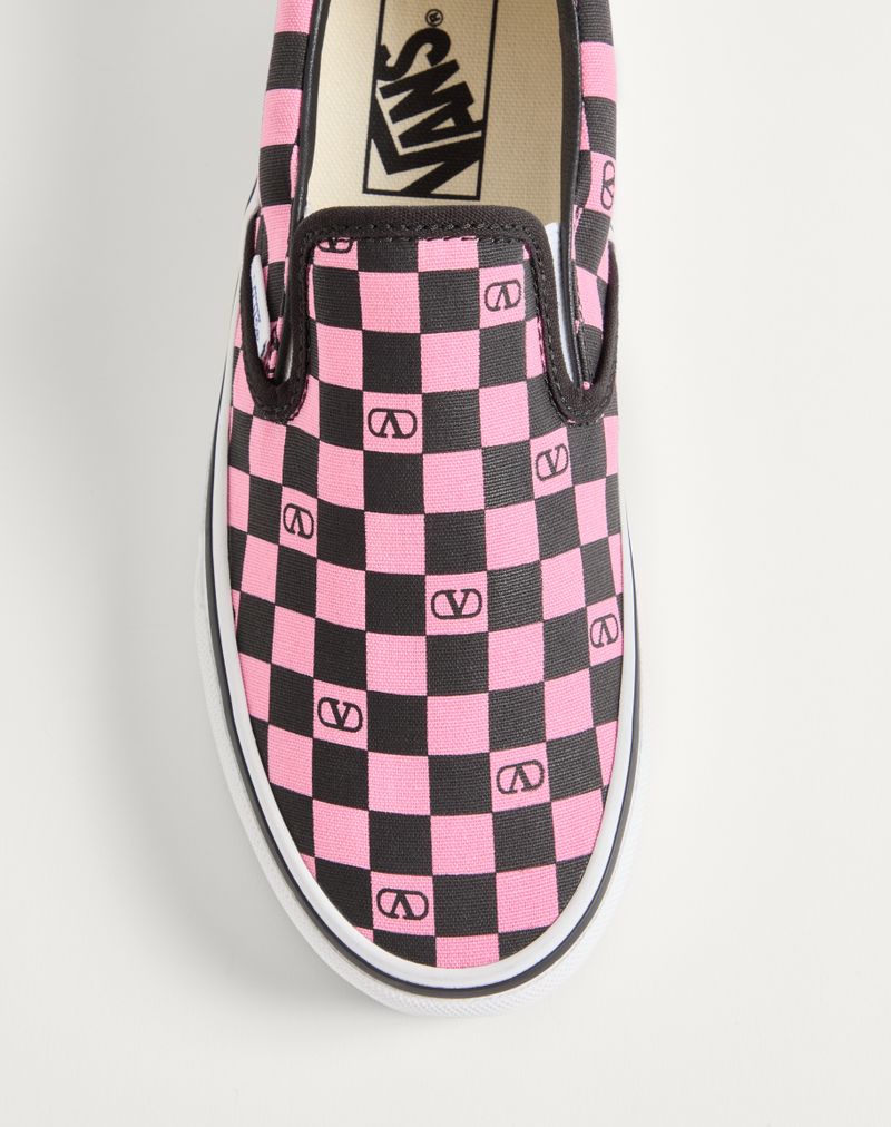 Baskets slip-on Valentino Garavani et Vans en tissu à imprimé damier VLogo
