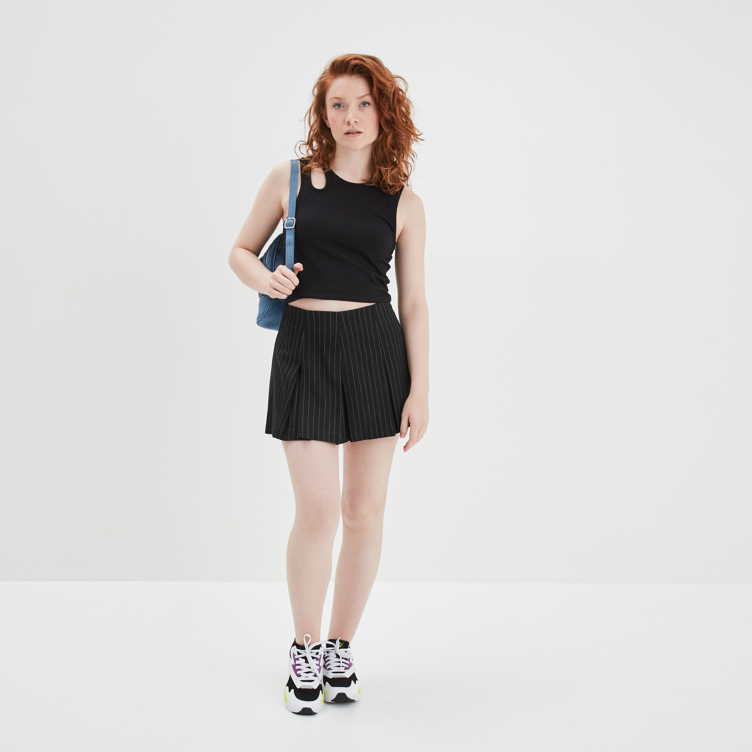 Jupe-short courte droite plissée noir femme | La Halle
