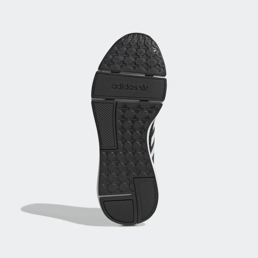 adidas Swift Run 22 GZ3496 / schwarz