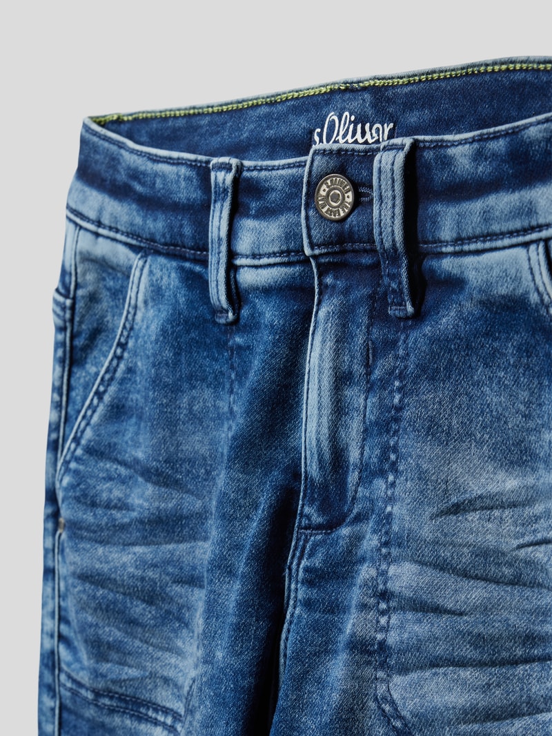 Slim Fit Jeans mit Eingrifftaschen in blau