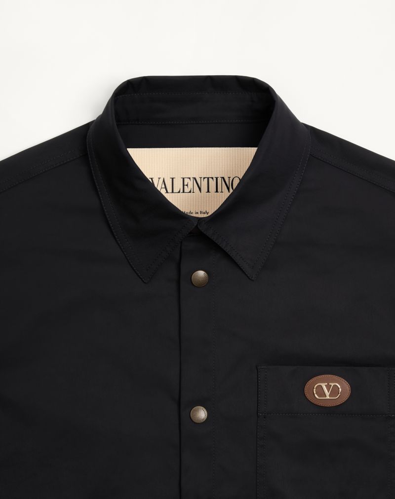 Jaqueta camisa de nylon com patch VLogo