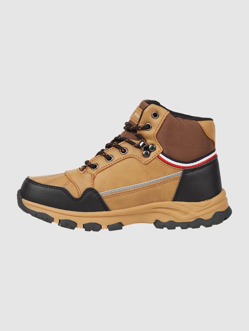 Boots mit Schnürverschluss in cognac