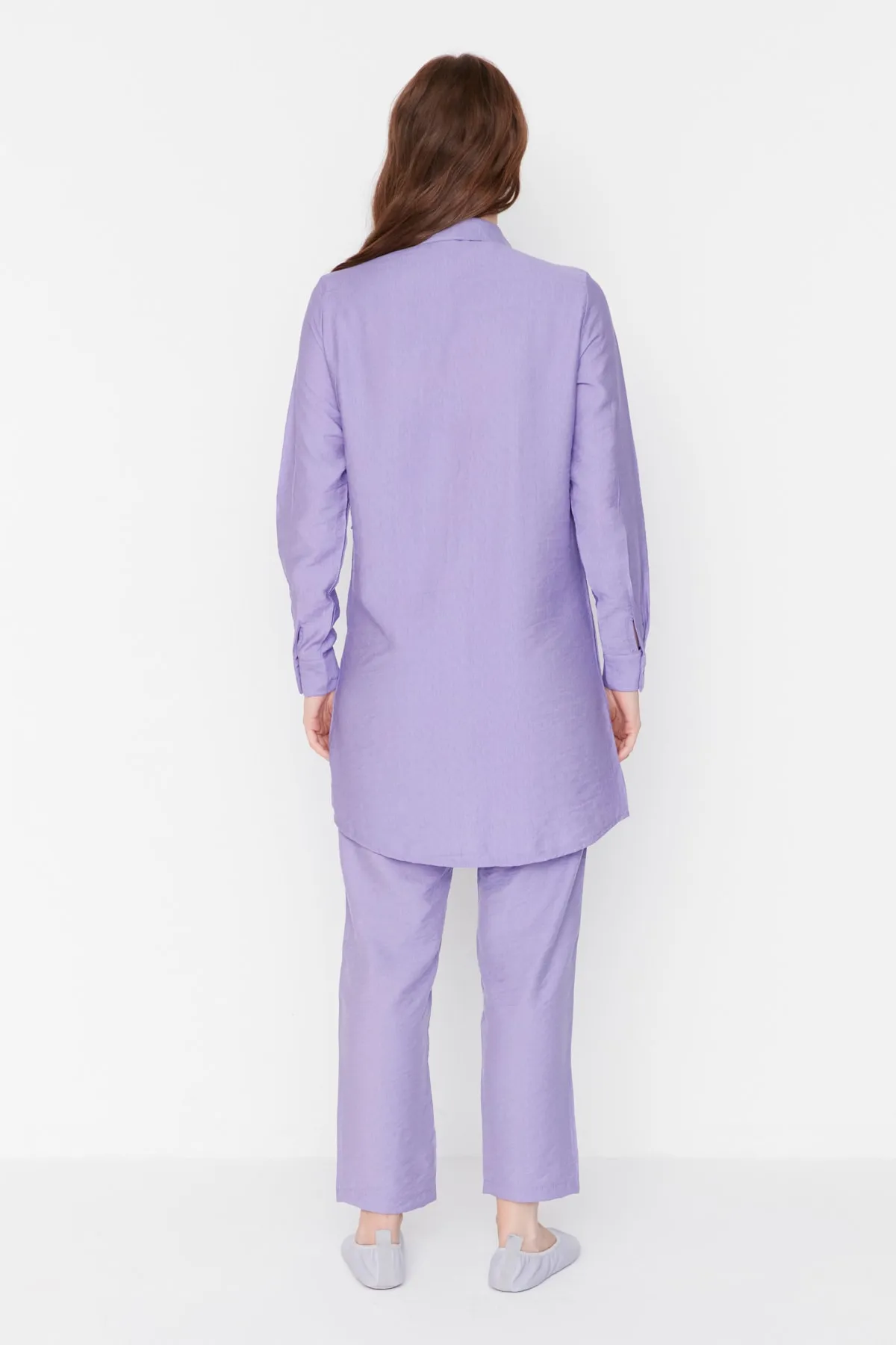 Trendyol Modest  Lilafarbenes gewebtes Hemd-Hosen-Set mit Taillenschnürung TCTSS22US00027