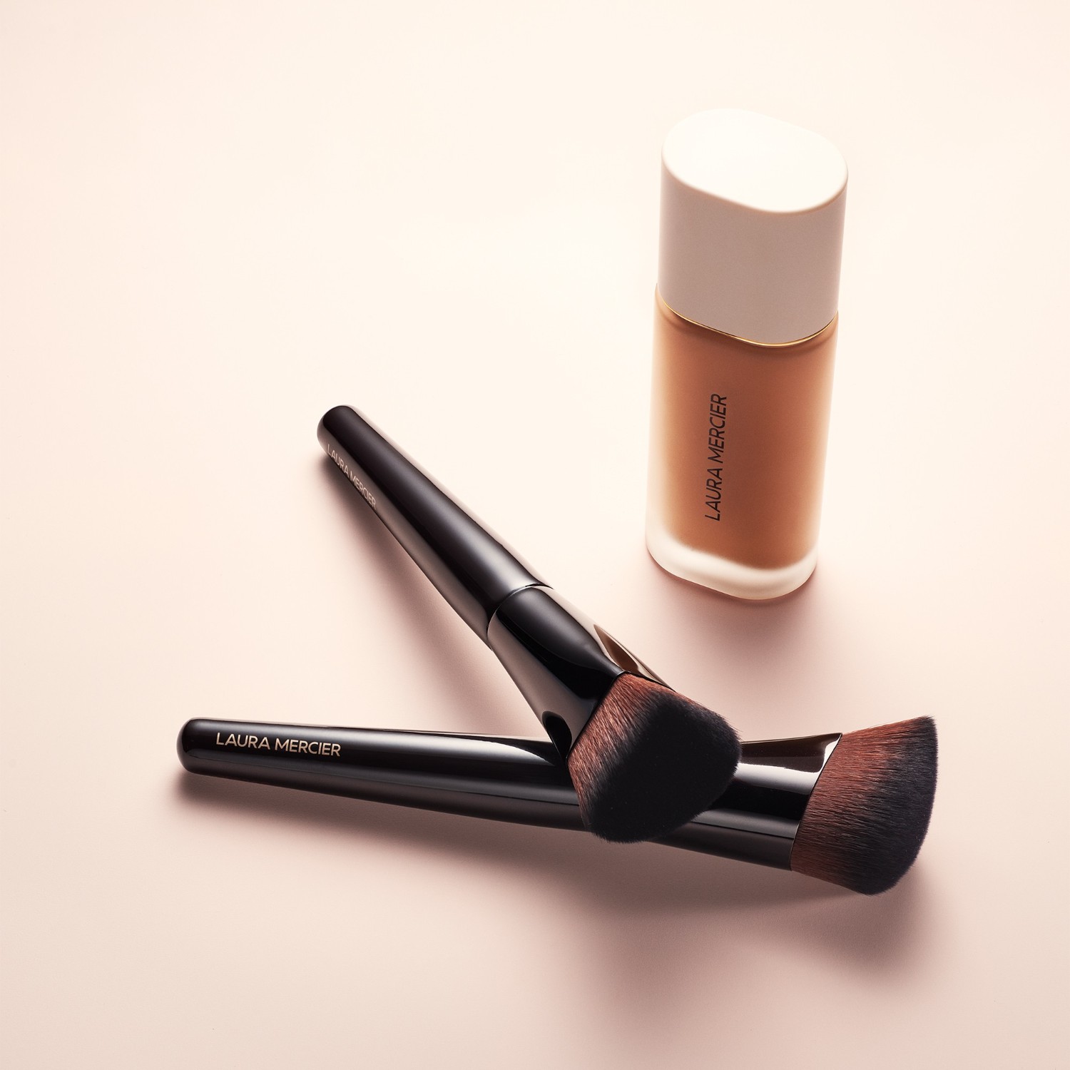 REAL FLAWLESS FOUNDATION