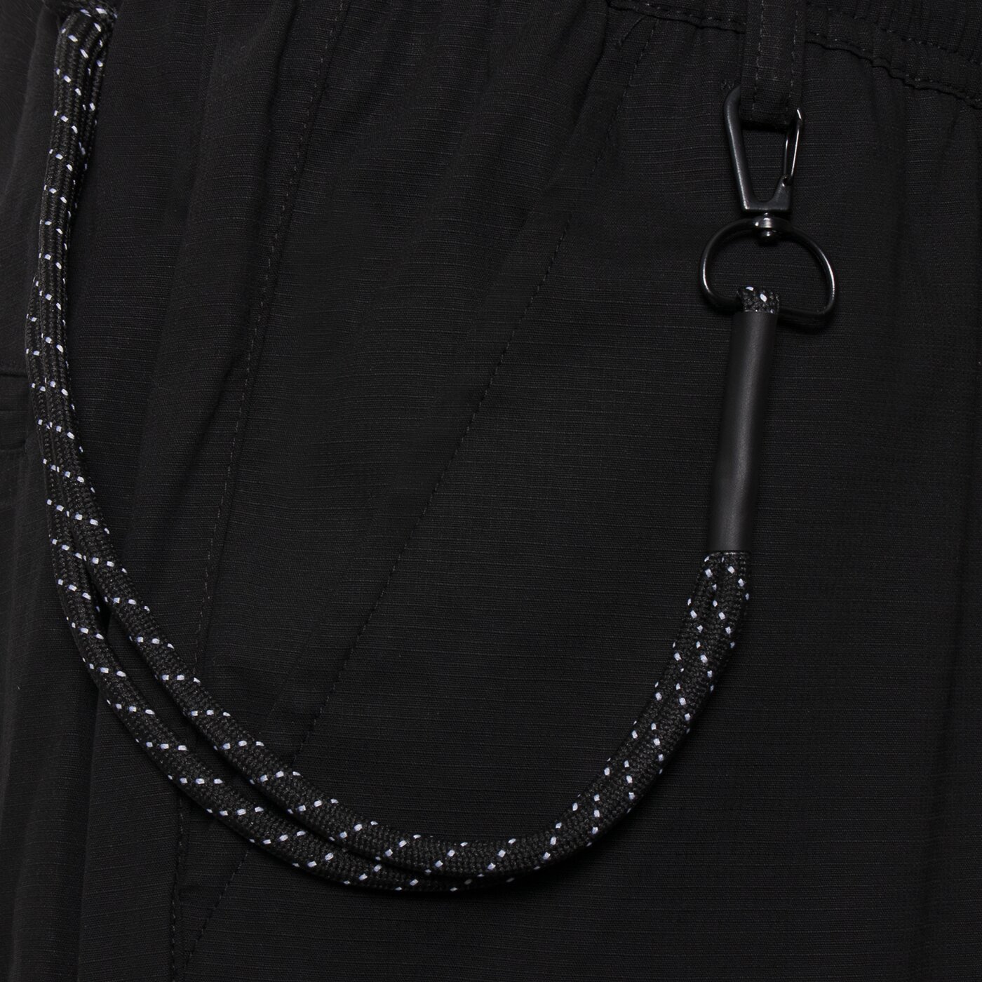 CONFRONT SHORTS CONFRONT Schwarz