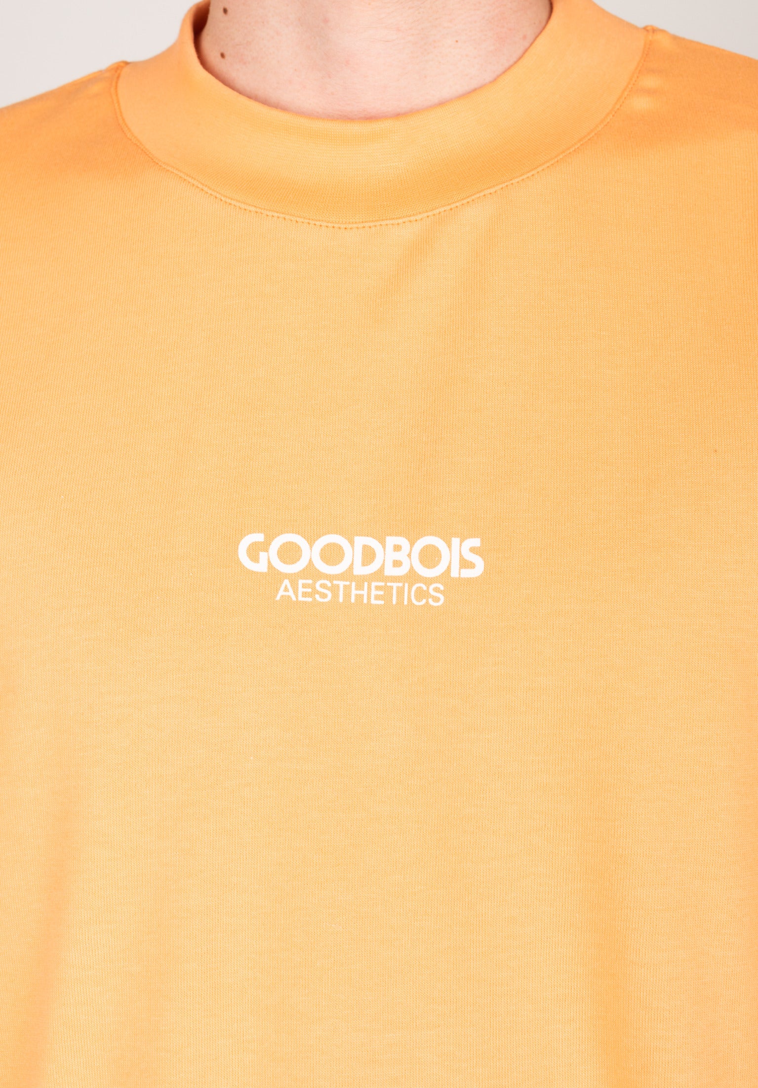 Hoop Mockneck
