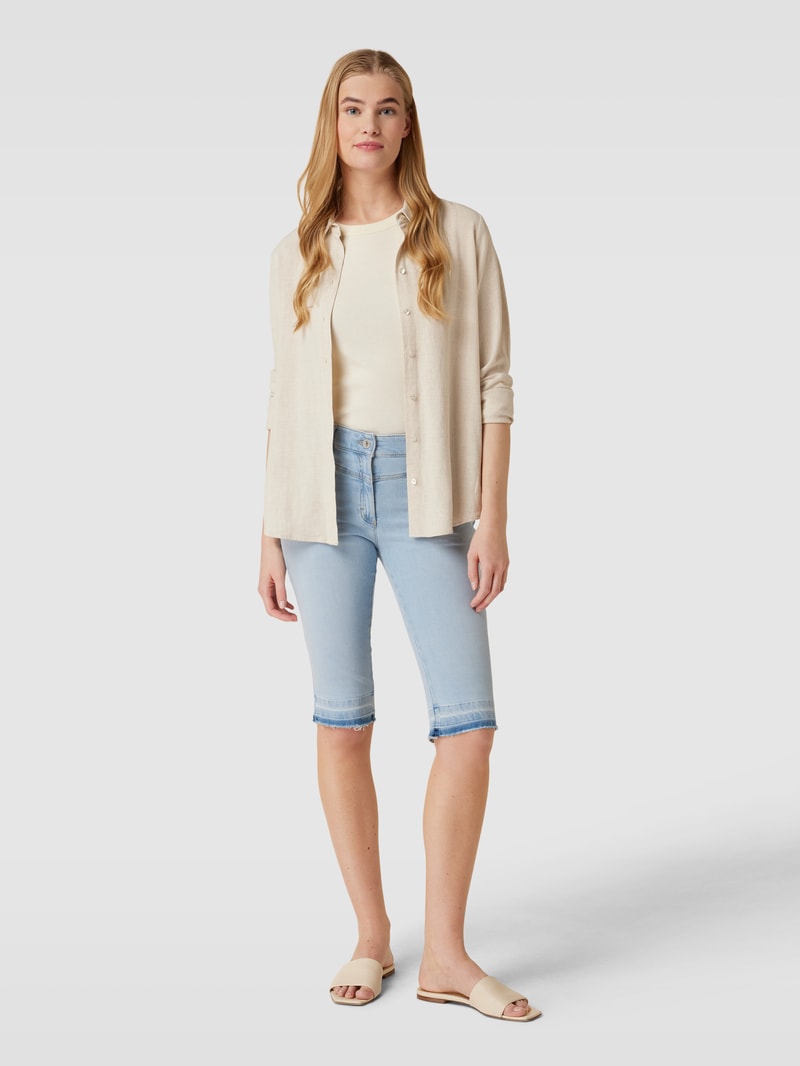 Caprijeans mit Eingrifftaschen Modell 'SARAH' in hellblau