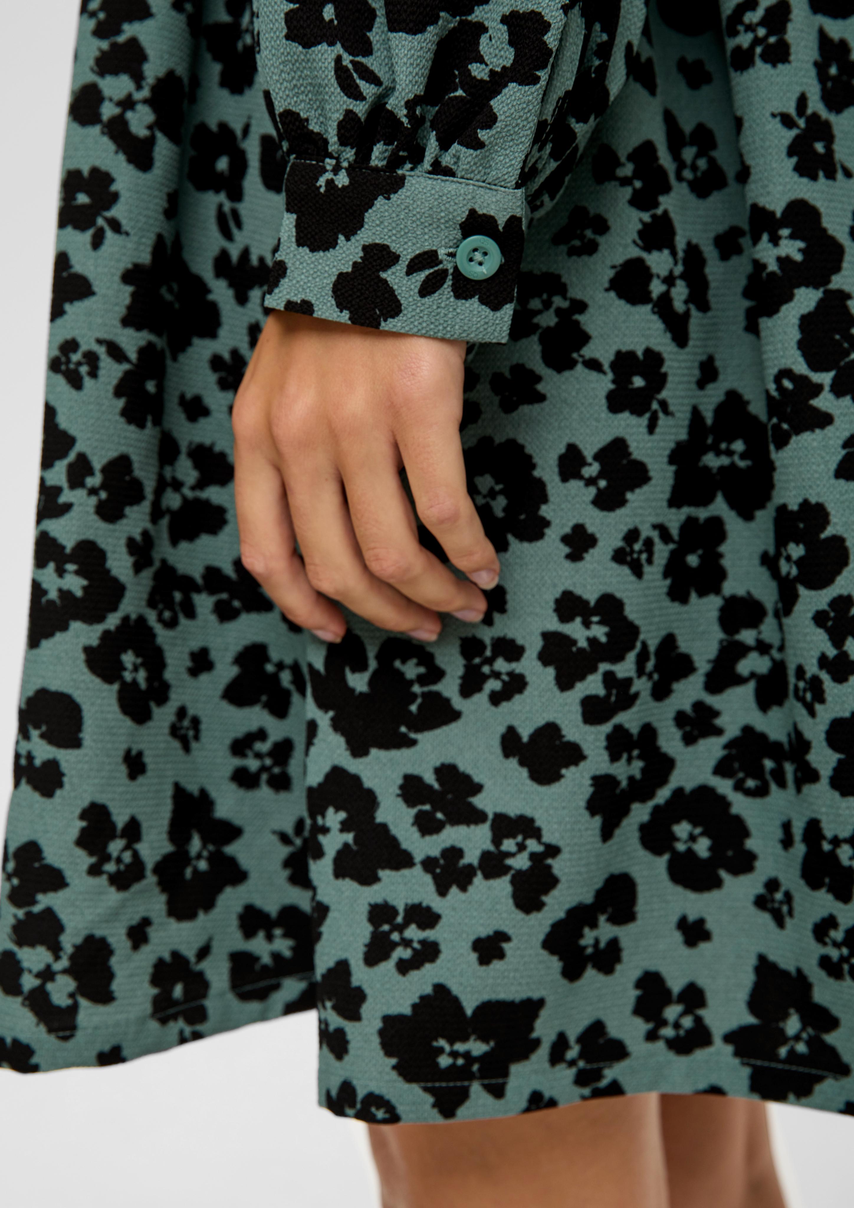 Crêpe-Kleid mit All-over-Print  2140303-65A9
