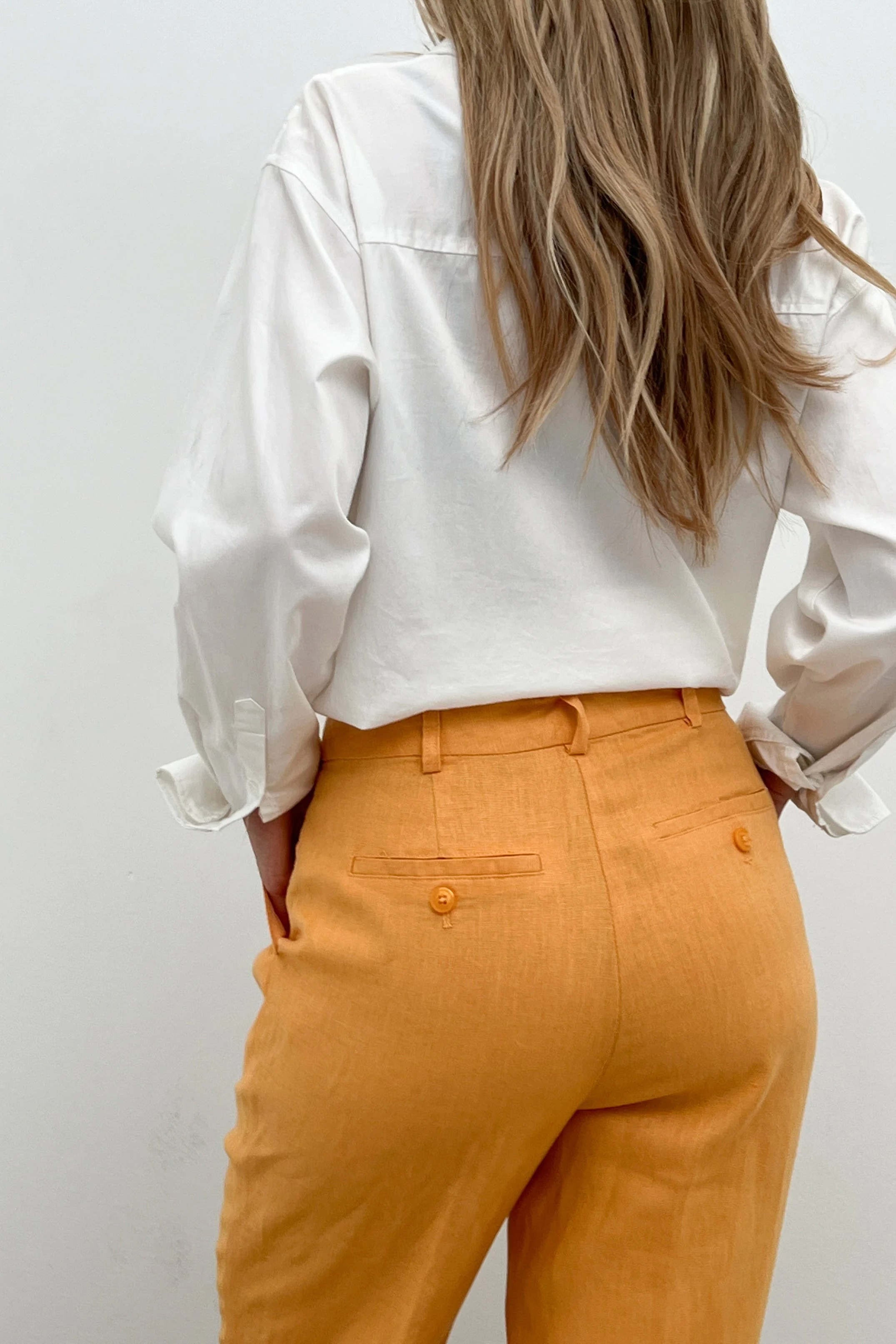 Kurze Leinenhose