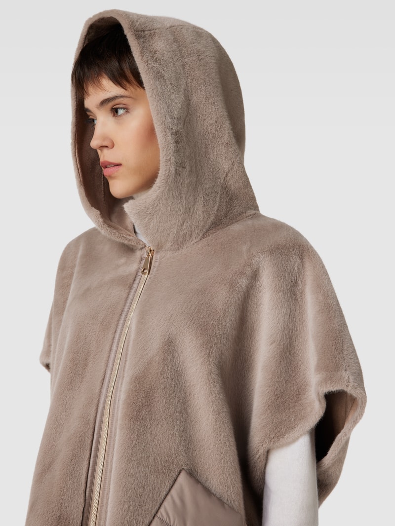 Jacke mit Kunstfell in taupe