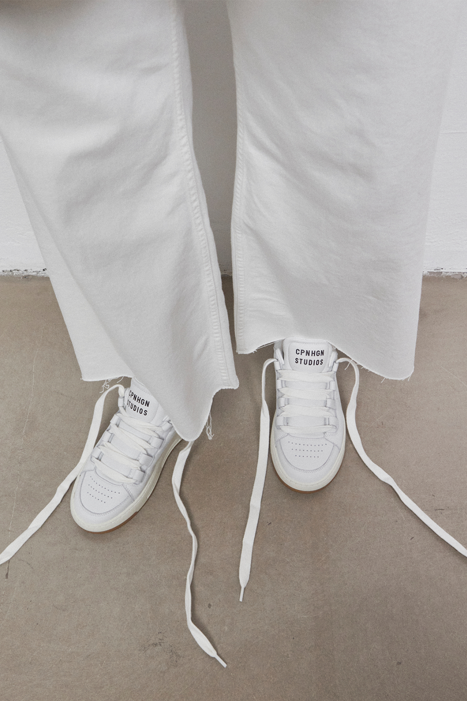 CPH213 soft vitello white