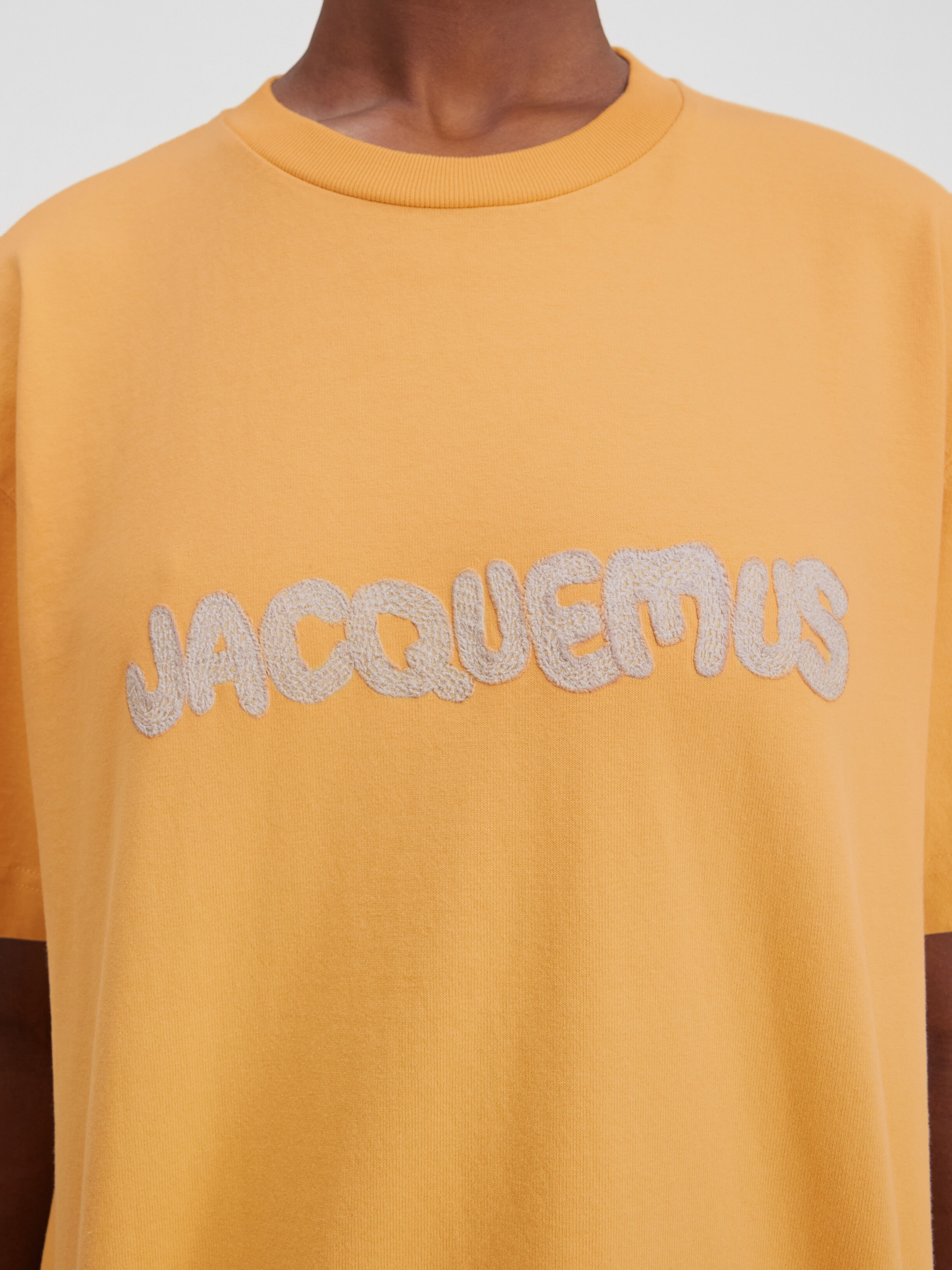 Le t-shirt Raphia