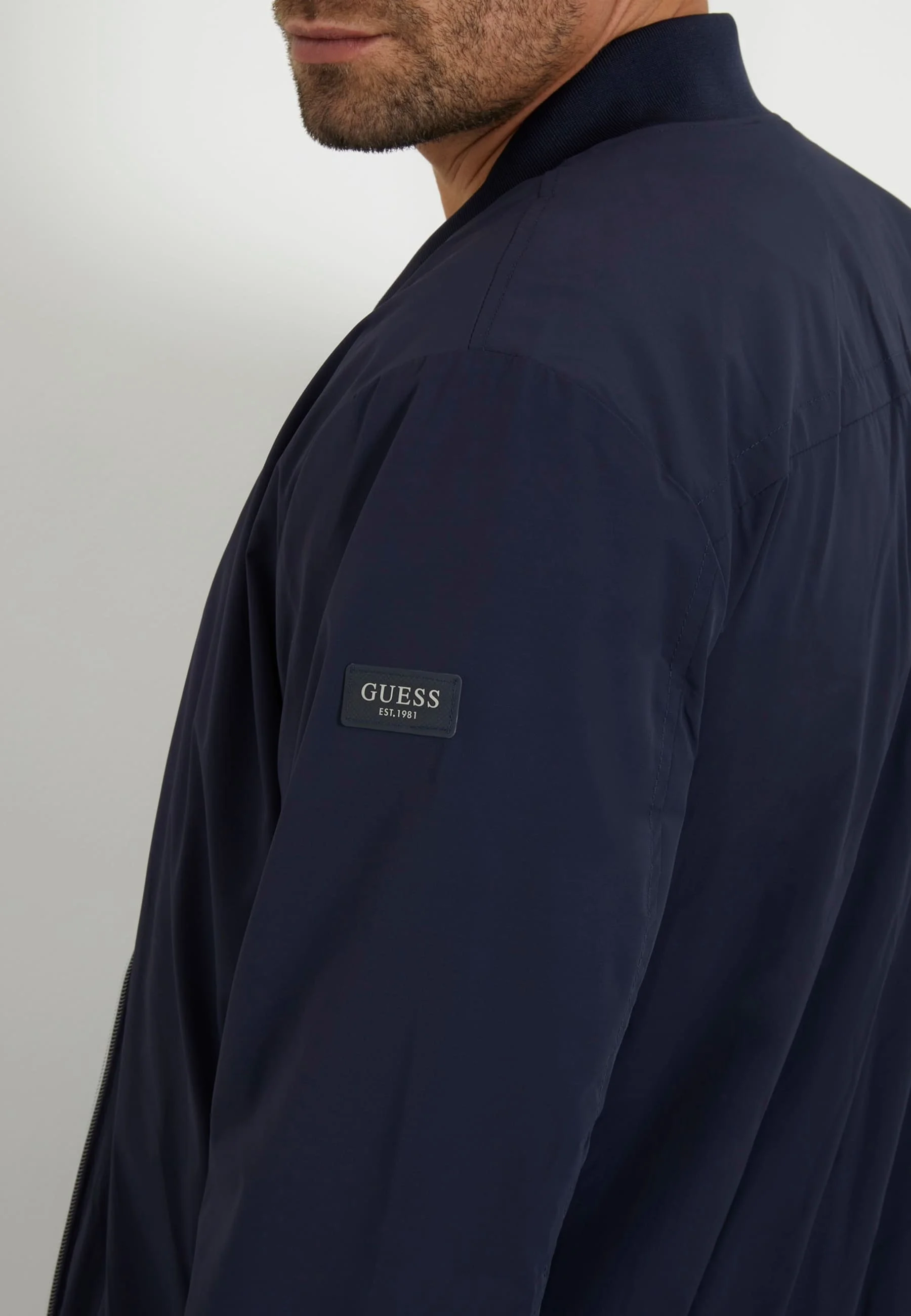 Chaqueta bomber Guess