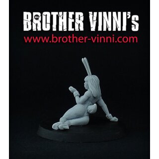 Bunny Lying (28 mm)