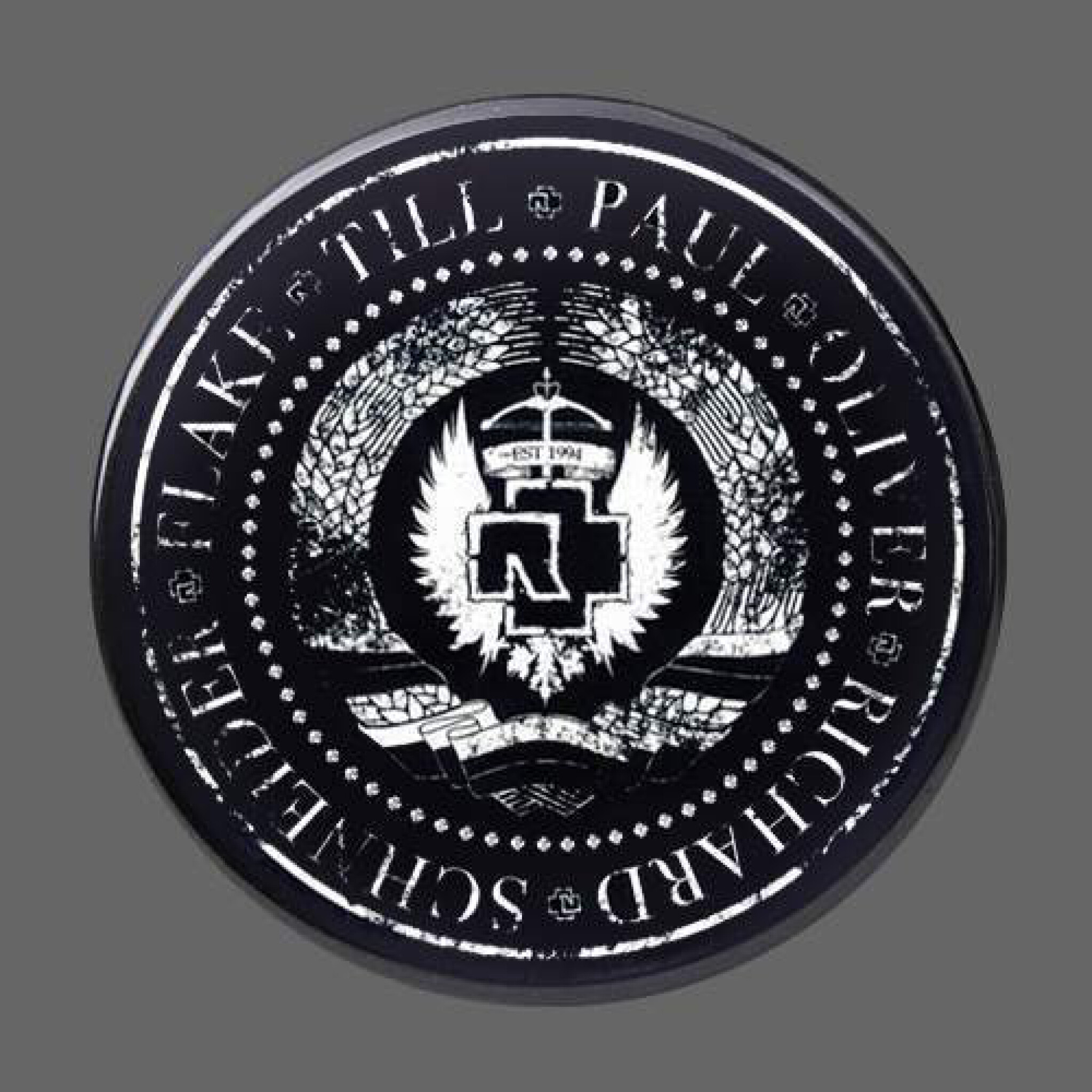 Button ”EST. 1994”