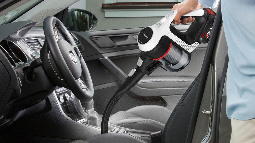 BOSCH Akku-Stielstaubsauger Unlimited BKS611MTB, beutellos, besonders leicht - nur 2,3 kg schwer