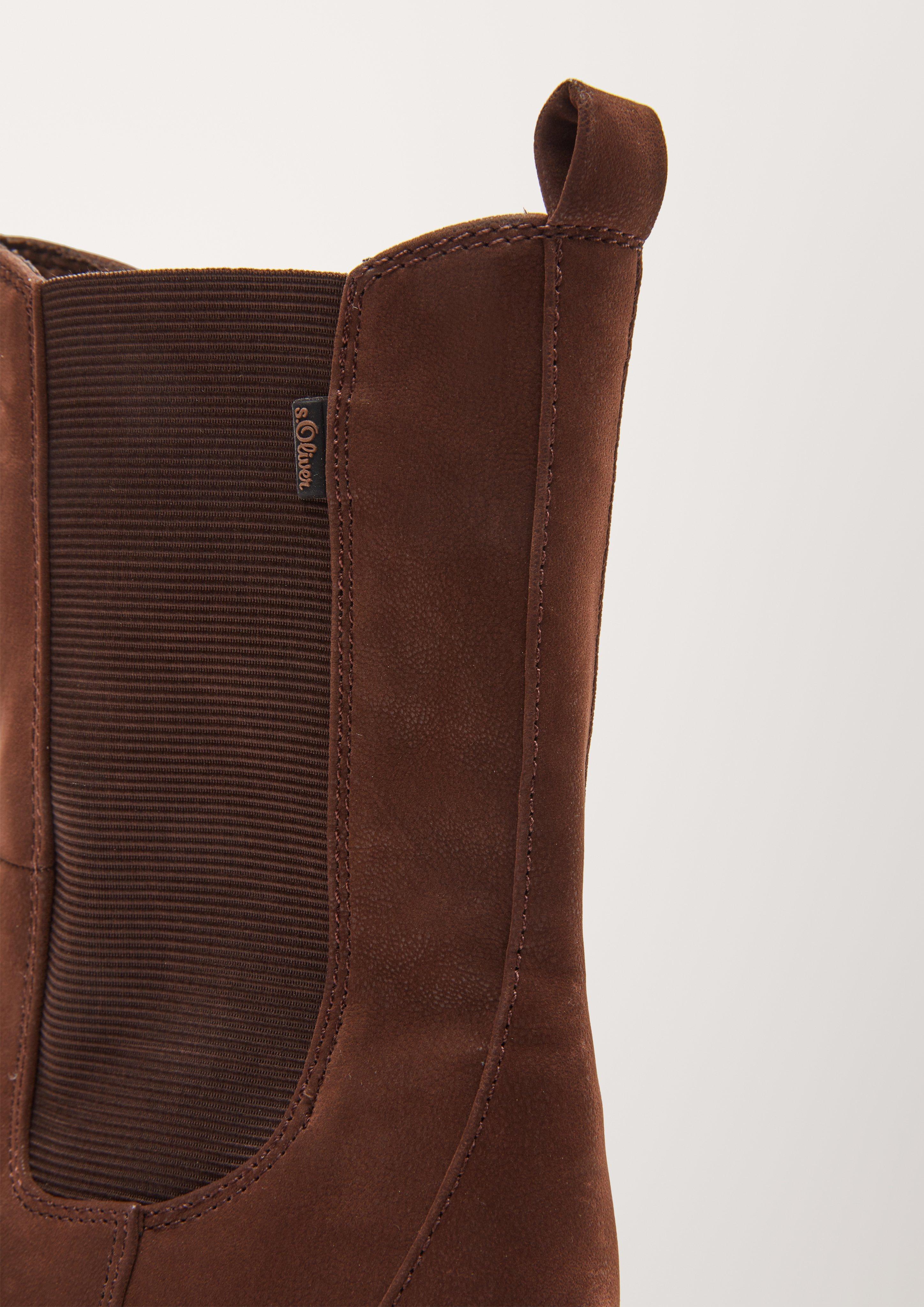 Boots mit Elastikeinsatz  101.107.101.25411-302