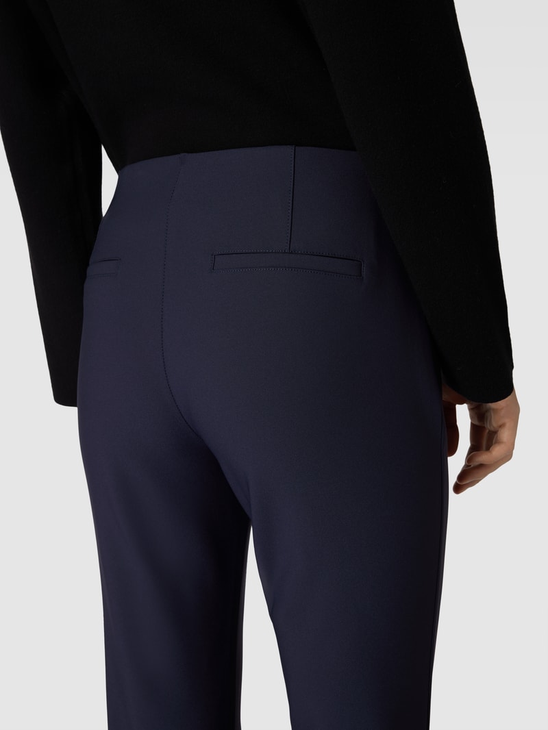 Stoffhose mit Ziernähten in marineblau