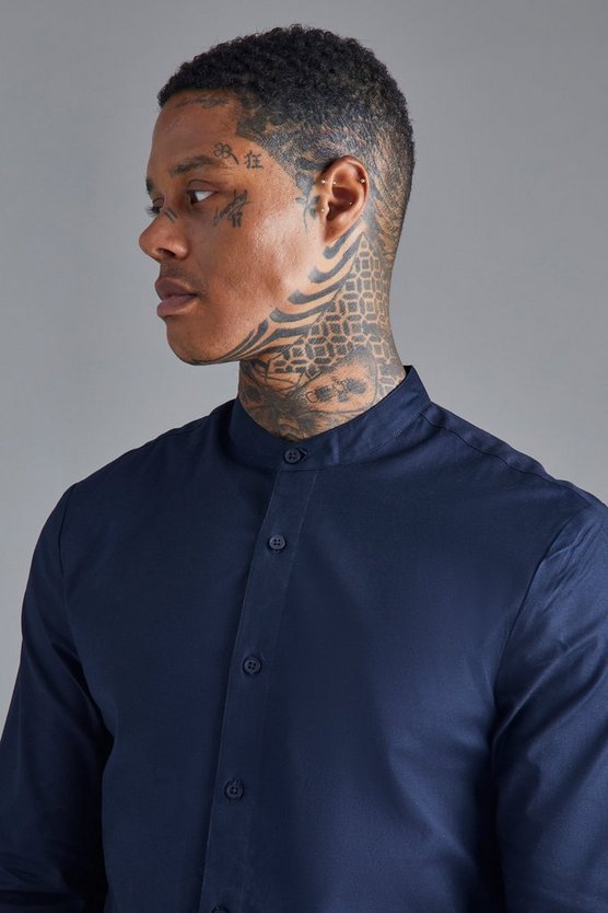 Langärmliges Slim-Fit Hemd mit Grandad-Kragen